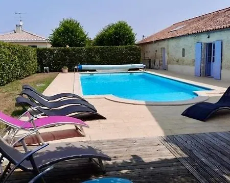 Glycine, 6 Person Holiday home *